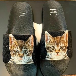 Super cute and sparkling slides!!